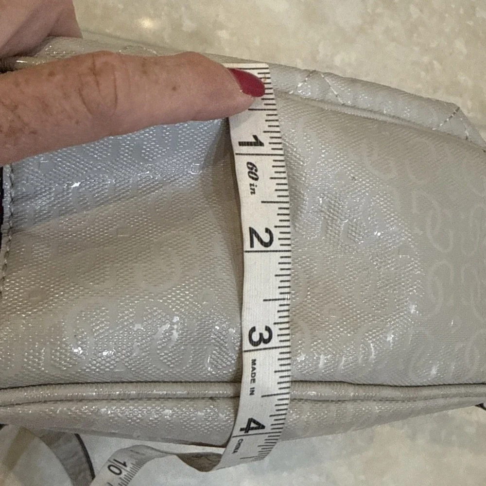 VTG GUESS Light Gray Wiloma Shine Logo Quilted Backpack Purse School Y2K**See